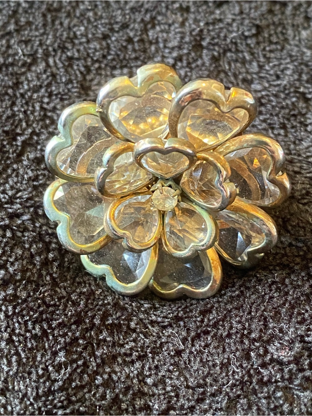 Crystal Heart Flower Ring — Clear and Gold Tone